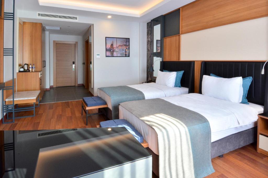 Expoist Hotel photo 1