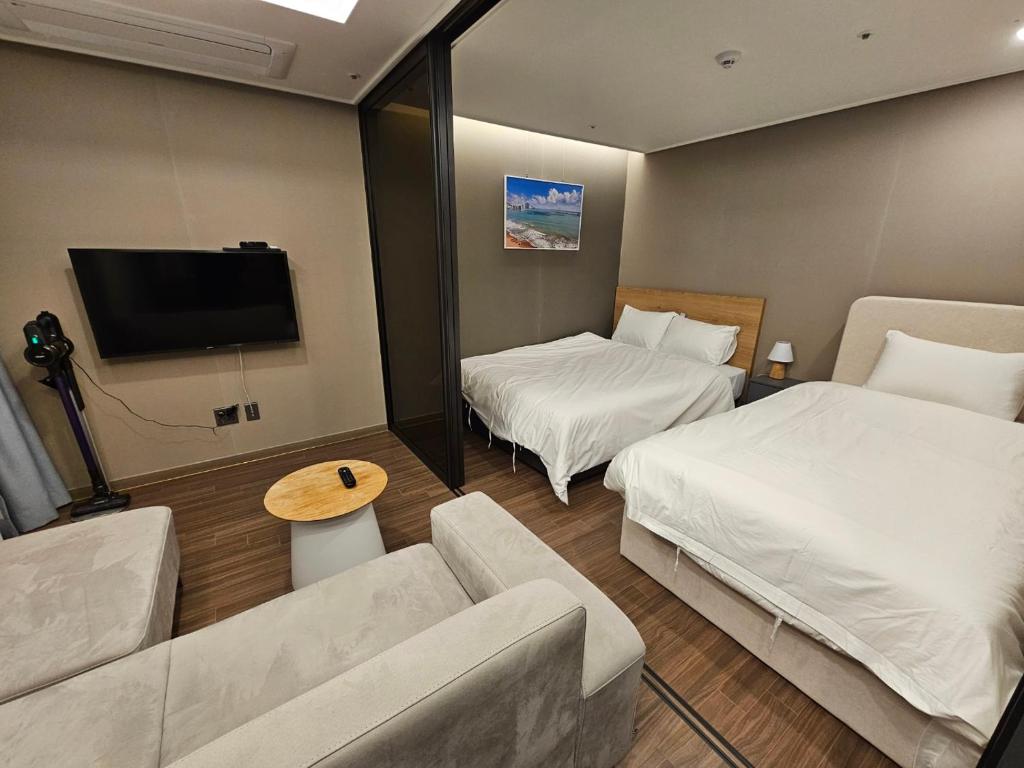 Gunamro Hotplace 3min Haeundae beach photo 2