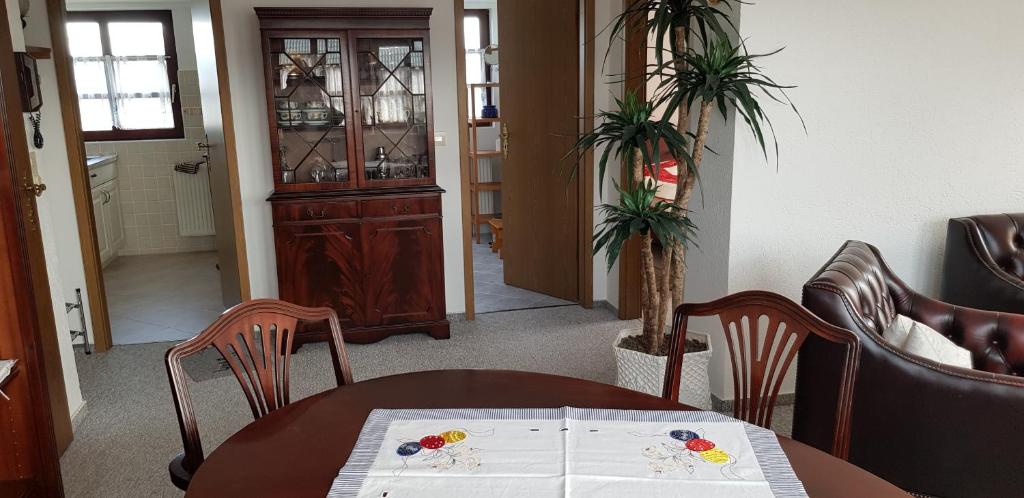 Captains lounge photo 2