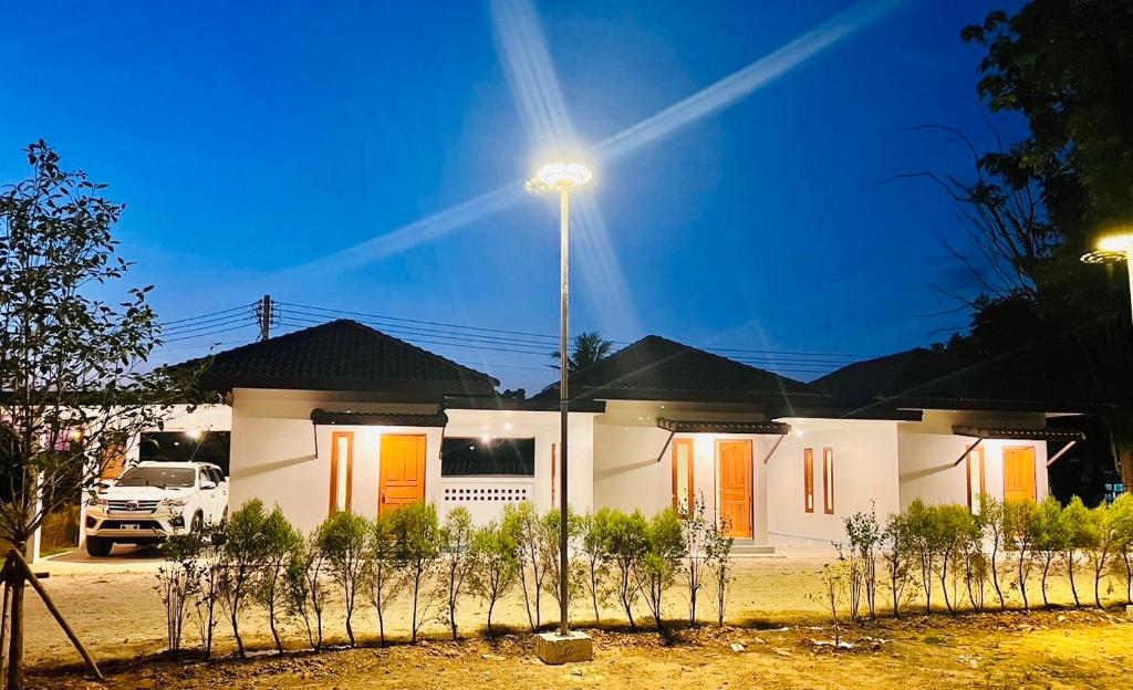 Sisters Home ที่พักใกล้สวนพฤกษศาสตร์ ระยองแหลมแม่พิมพ์