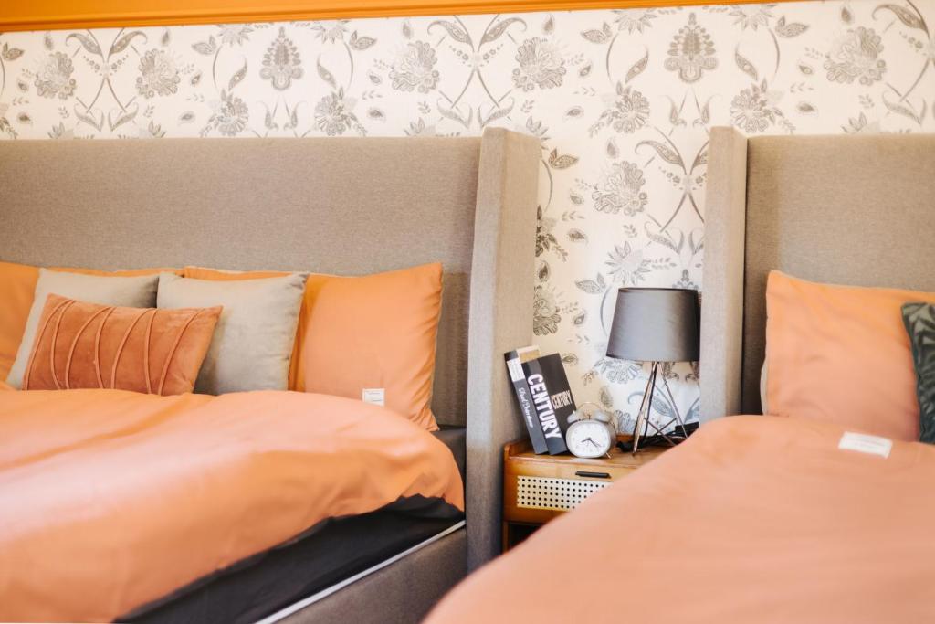 Near the train line,old Quarter, BBQ large terrace