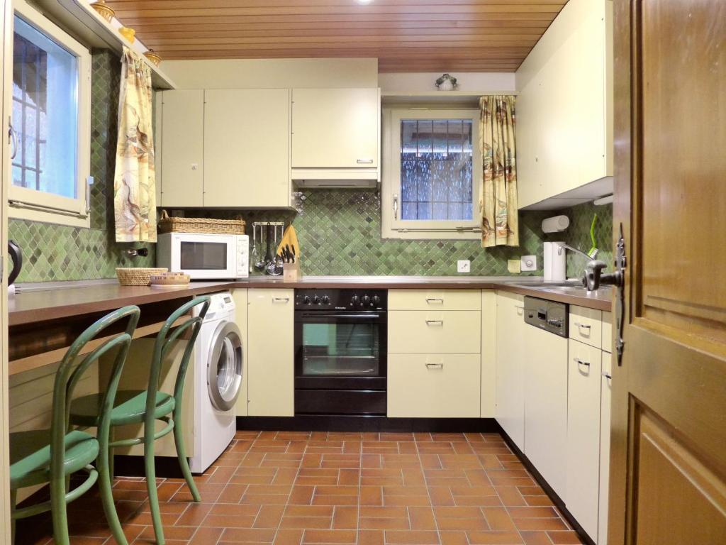 Holiday Home Chalet Marietta by Interhome photo 4