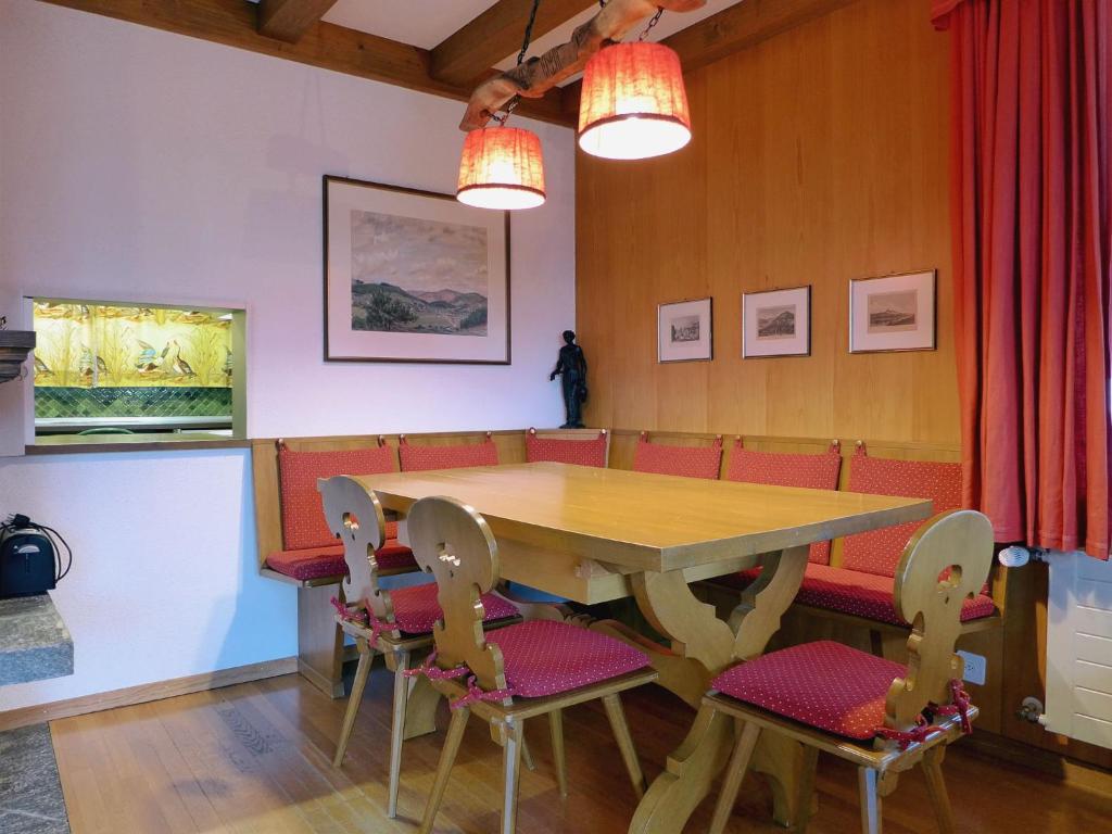 Holiday Home Chalet Marietta by Interhome photo 3