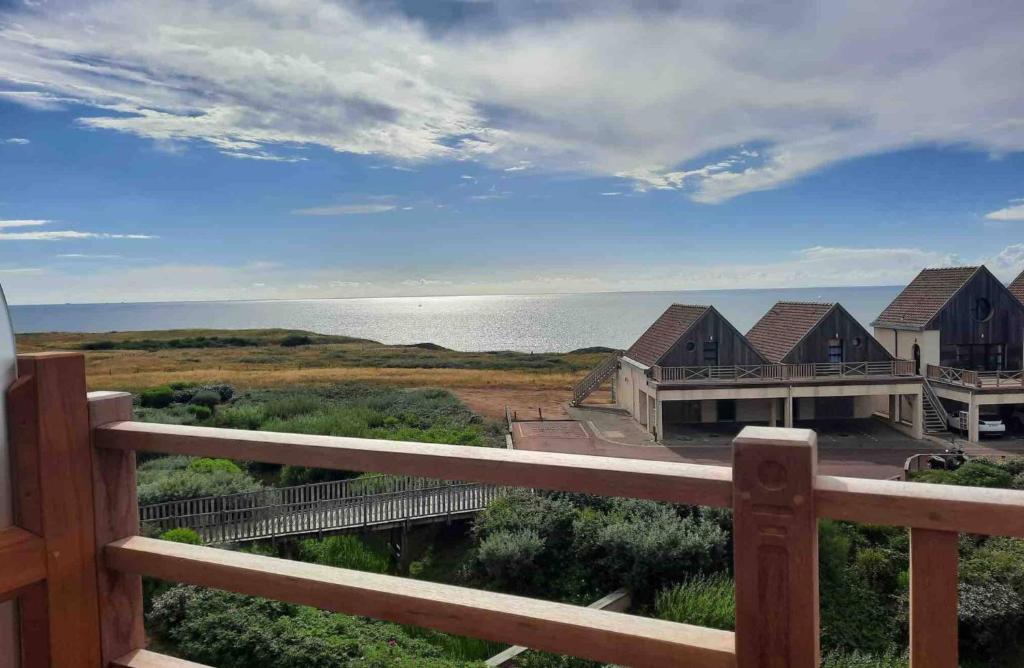 Le 246 - Duplex face à la mer pour 4 personnes, Wifi, TV full Sat, Parking