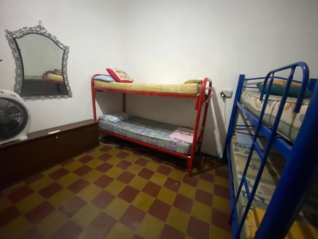 Casa a una cuadra de costanera Gualeguaychu Hasta 8 personas photo 4