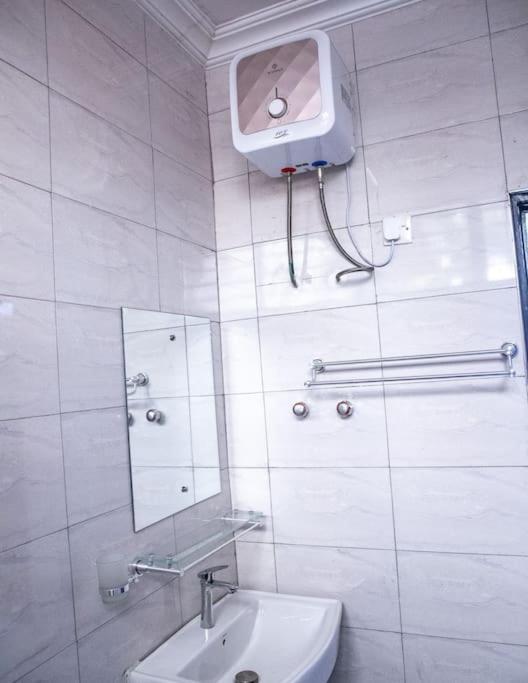 Cozy 1 Bed Apartment East Legon photo 2