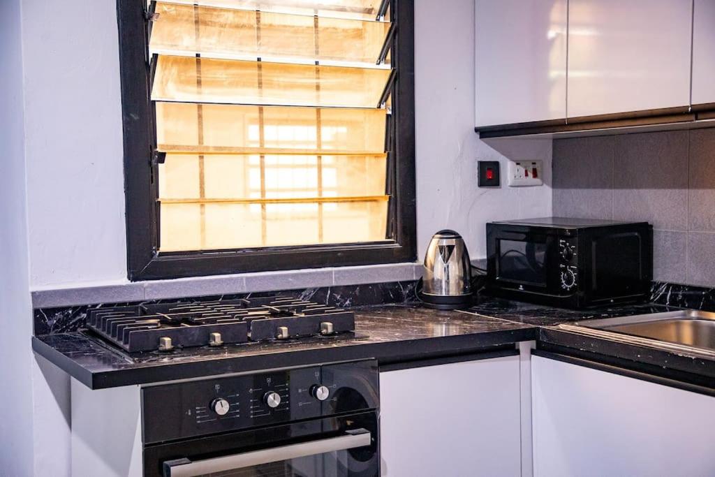 Cozy 1 Bed Apartment East Legon photo 4