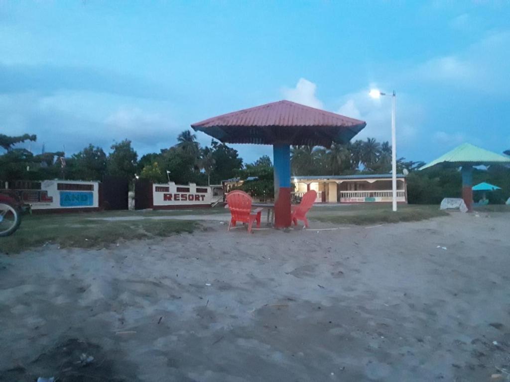 Ocean Breeze Hotel & Restaurant photo 1