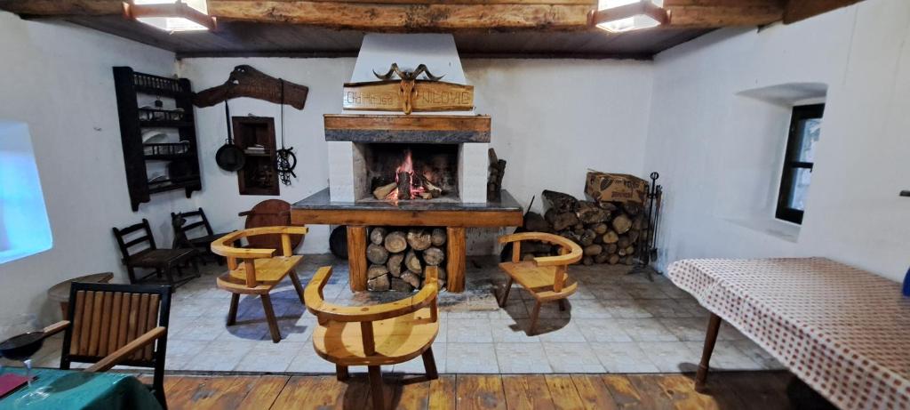 Old house Nilovic photo 1