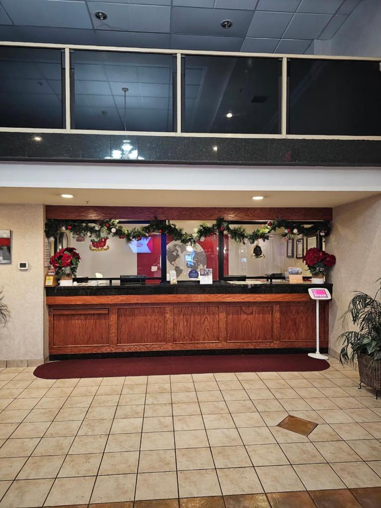 Ramada by Wyndham SeaTac Airport photo 1