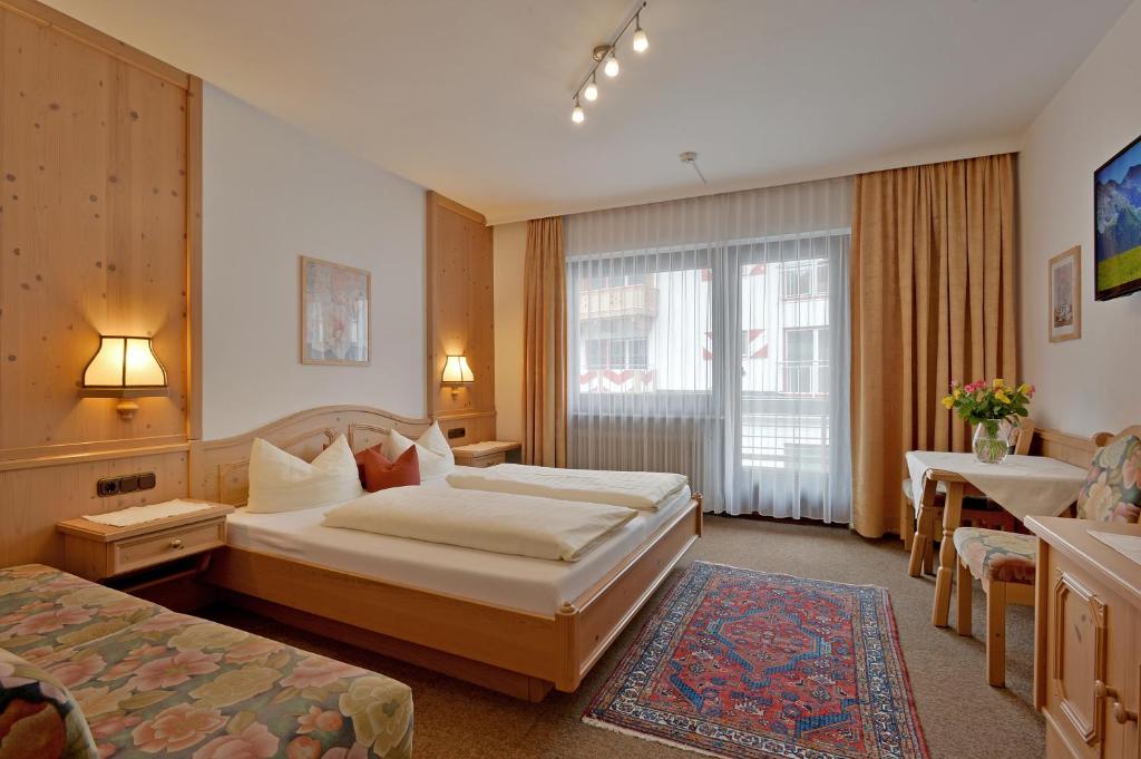 Hotel Garni Jennewein photo 1