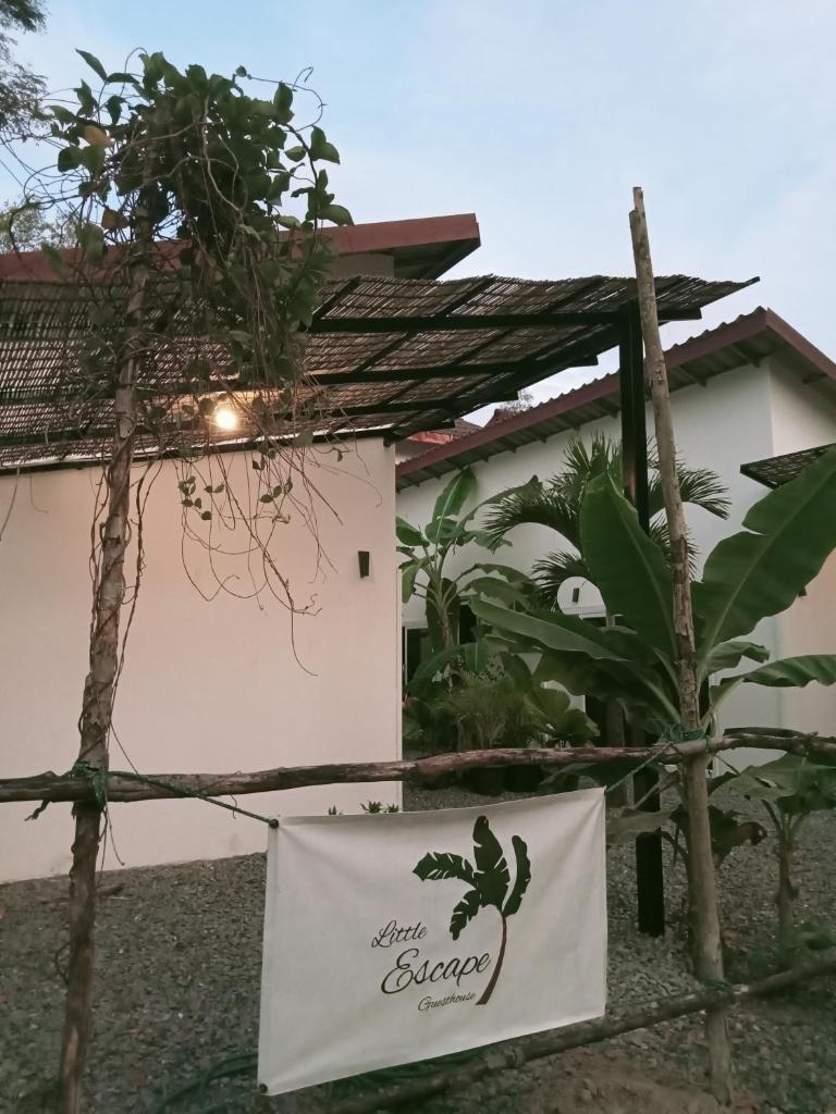 Little Escape Guesthouse Nesat photo 2