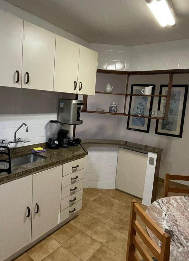 Copacabana, confortável apto de 2 quartos, quadra da praia photo 4