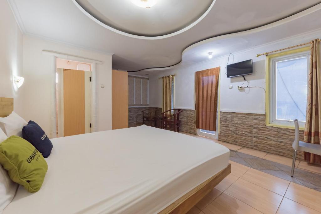 Urbanview Hotel Anggrek Puncak by RedDoorz photo 2
