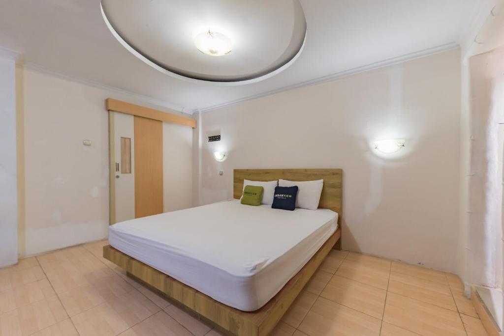 Urbanview Hotel Anggrek Puncak by RedDoorz photo 1