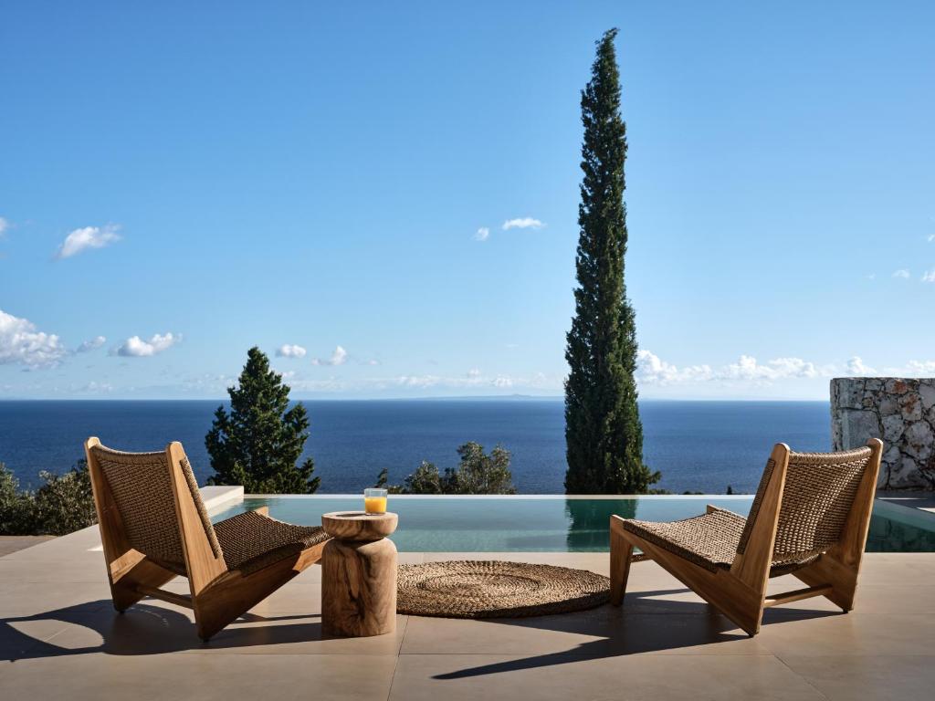 Thelxi's Suite I - Brand New Seaview Suite! photo 3