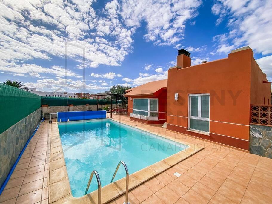 Villa Olivo Private Pool Corralejo By Holidays Home