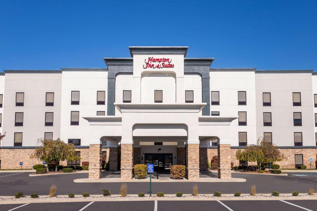 Hampton Inn & Suites Richmond, IN image