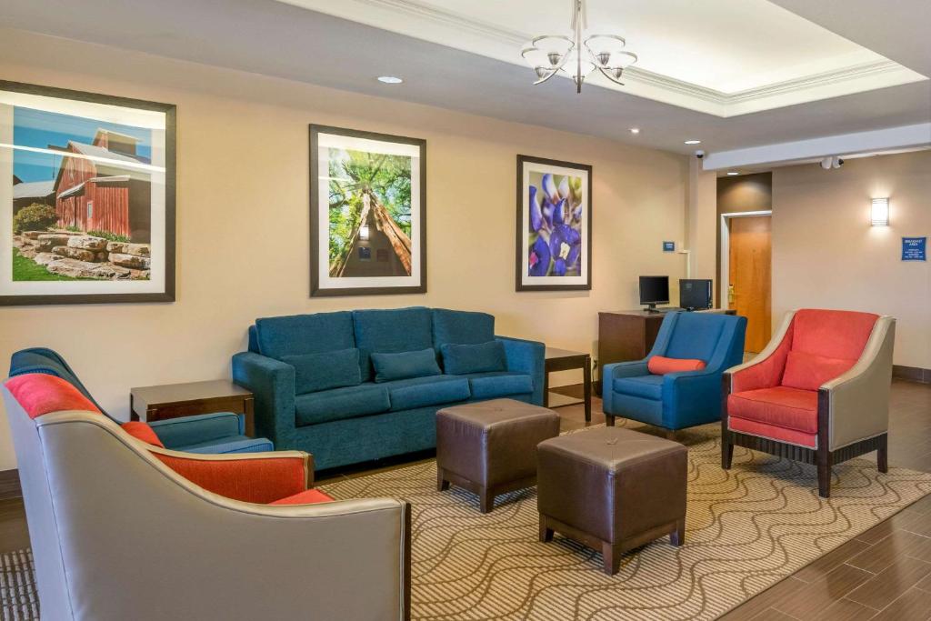 Comfort Inn and Suites Odessa photo 3