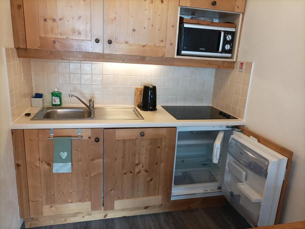 Résidence Les Alpages 4 étoiles - Appartement 4 personnes - Piscine, Hammam, Sauna, Jacuzzi - ValCenis 73480 photo 1