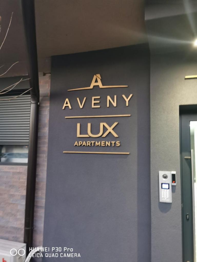 Lux apartman Aveny photo 3