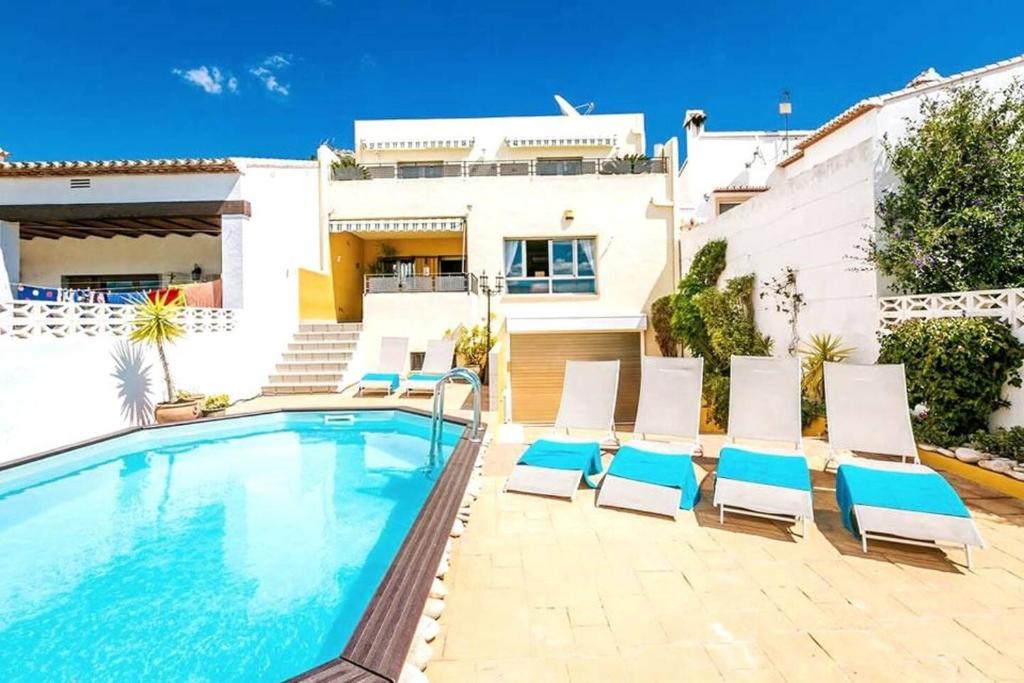 Costa Blanca Private Pool Full Aircon Sleeps 12 photo 1