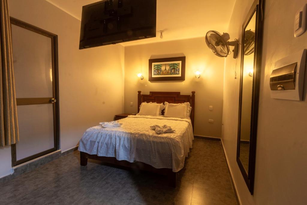 Hotel Luxor Inn Chanchamayo photo 3