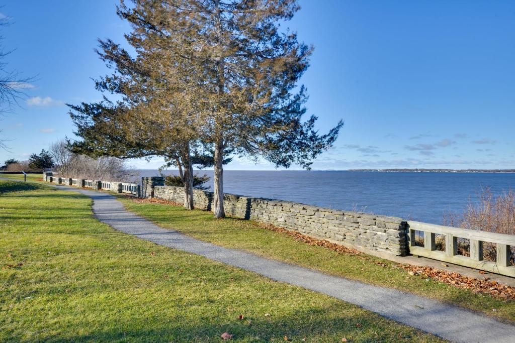Central Lake Ontario Apartment, Walk to Town! photo 1