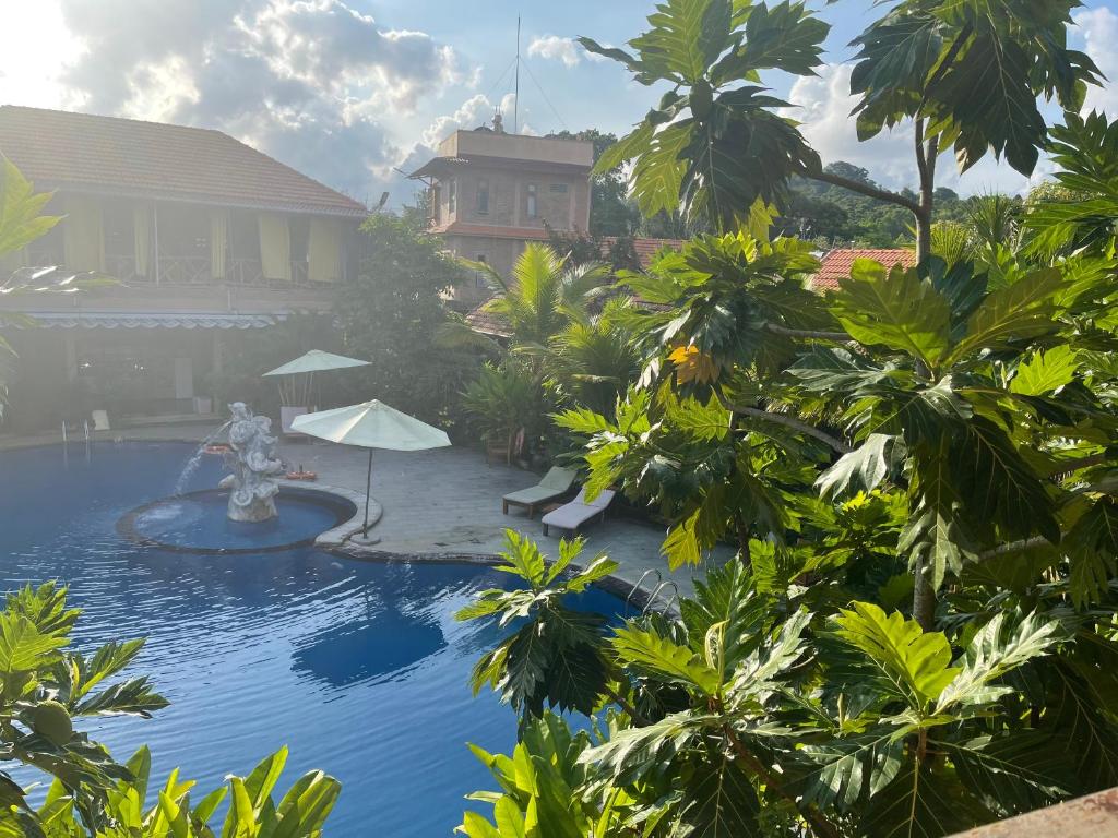 Golden Topaz Phu Quoc Resort