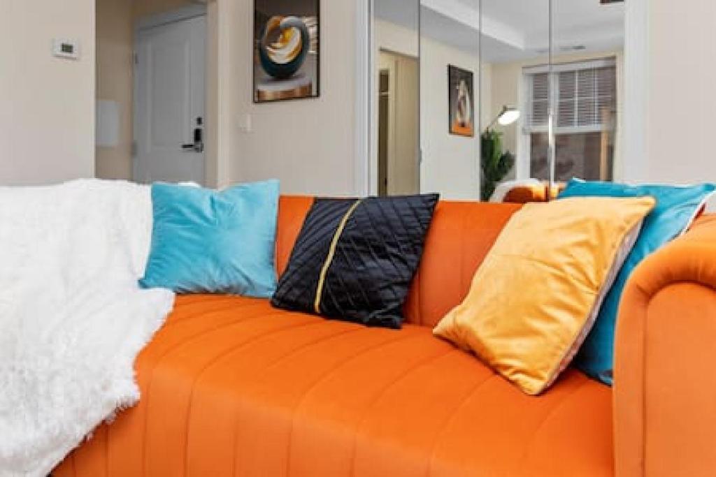 Affordable 1-BR by DMC Detroit photo 1