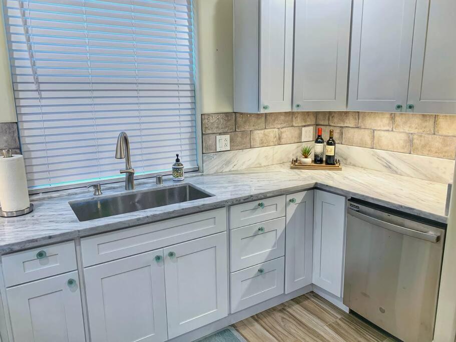 Shelter Cove Brand New Beautiful Ocean View Home photo 2