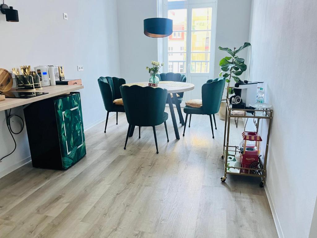 FILMAP-Apartments-Zentrale Lage-Boxspringbett-Beamer-Popcorn-gratis Parkplatz photo 3