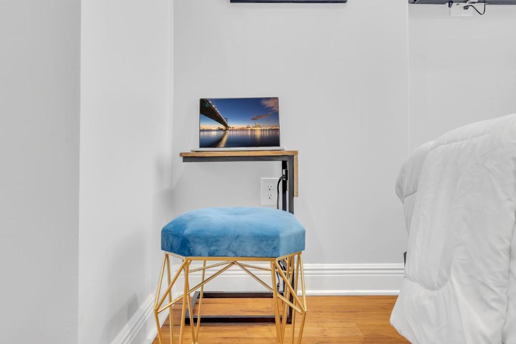 Brewerytown Gem 1BR Apartment photo 4