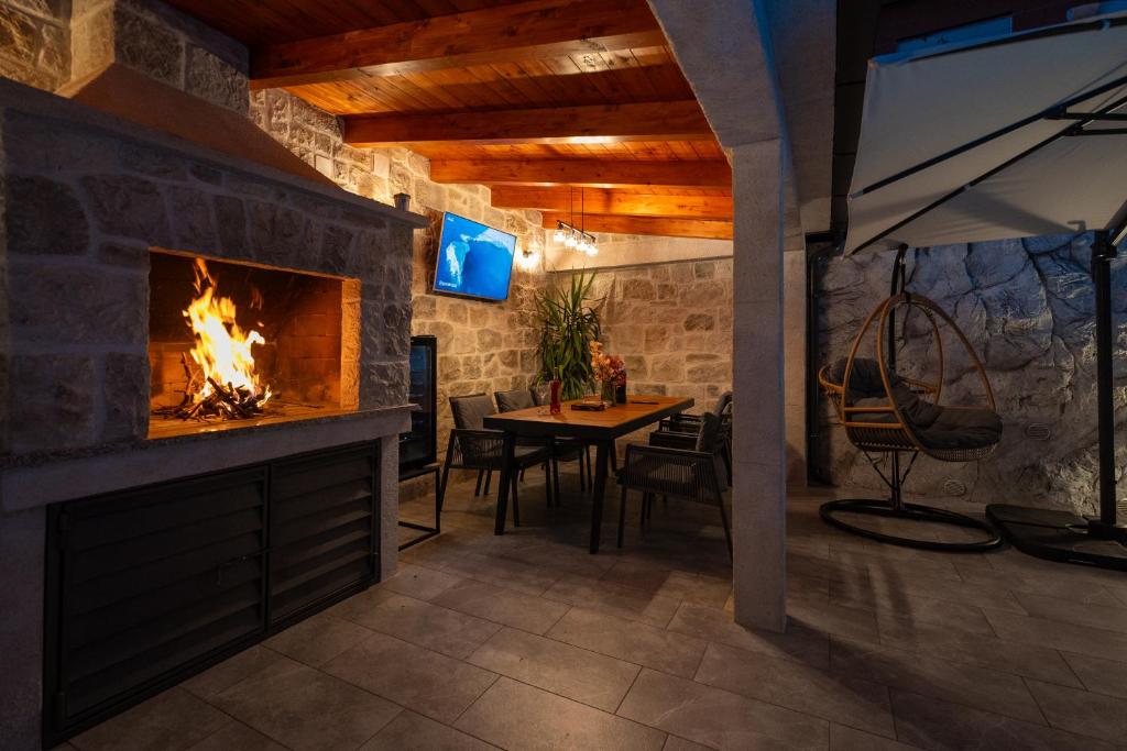 Adam apartments photo 1