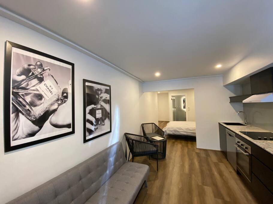 Luxury inner-west flat w/ breakfast and coffee included! photo 2