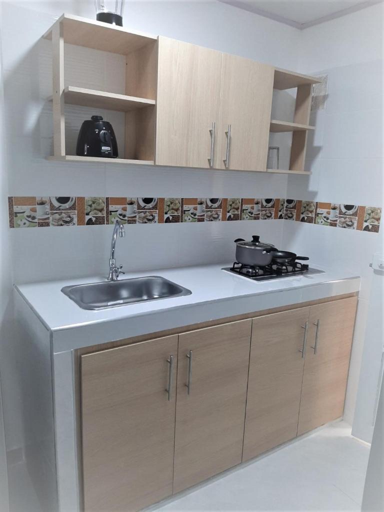 Apartaestudios White And Grey