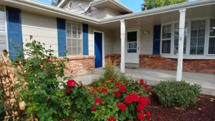 Broomfield Home image