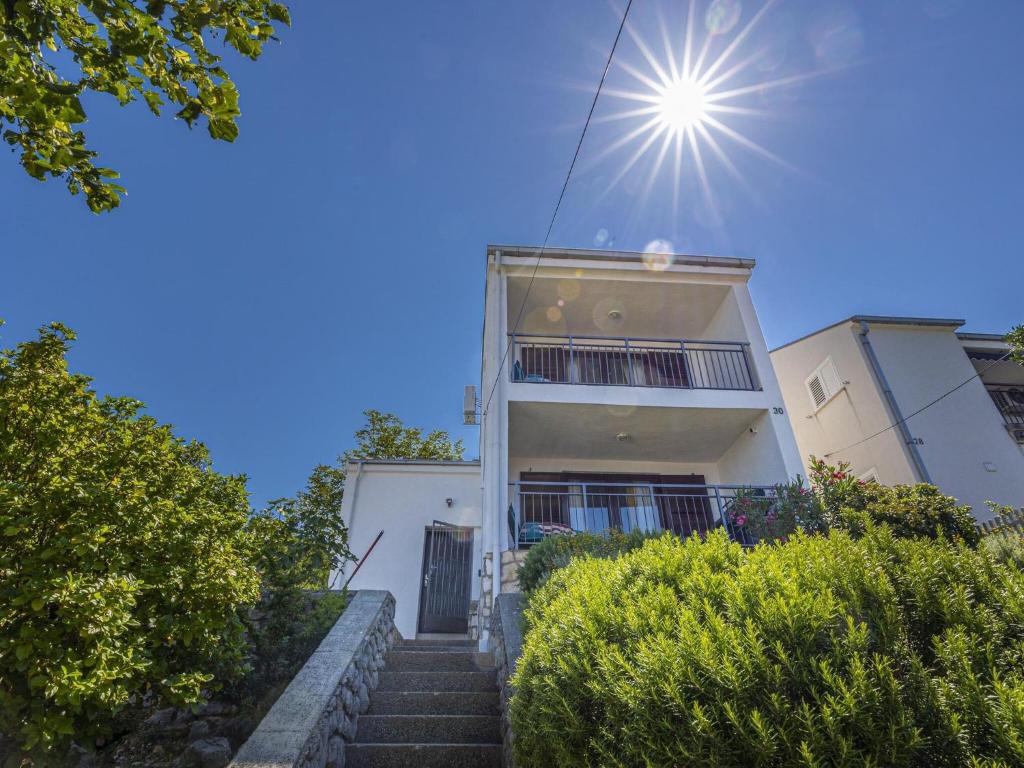 Adorable holiday home with swimming pool and sea view photo 3