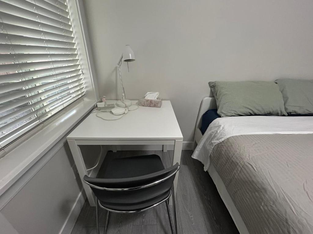 Comfortable 1 BD and 1LR with Separate Entrance photo 3