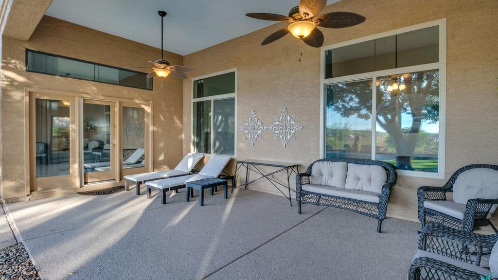 North Scottsdale Sanctuary w Htd Pool and Views - Tap to explore photos
