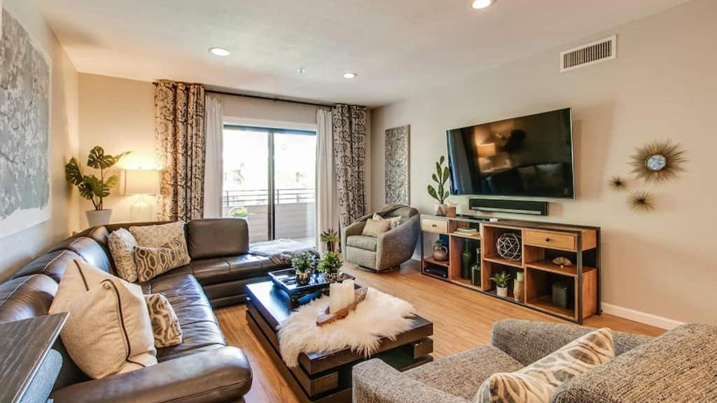 Charming & Comfy Condo in the Heart of Old Town! image