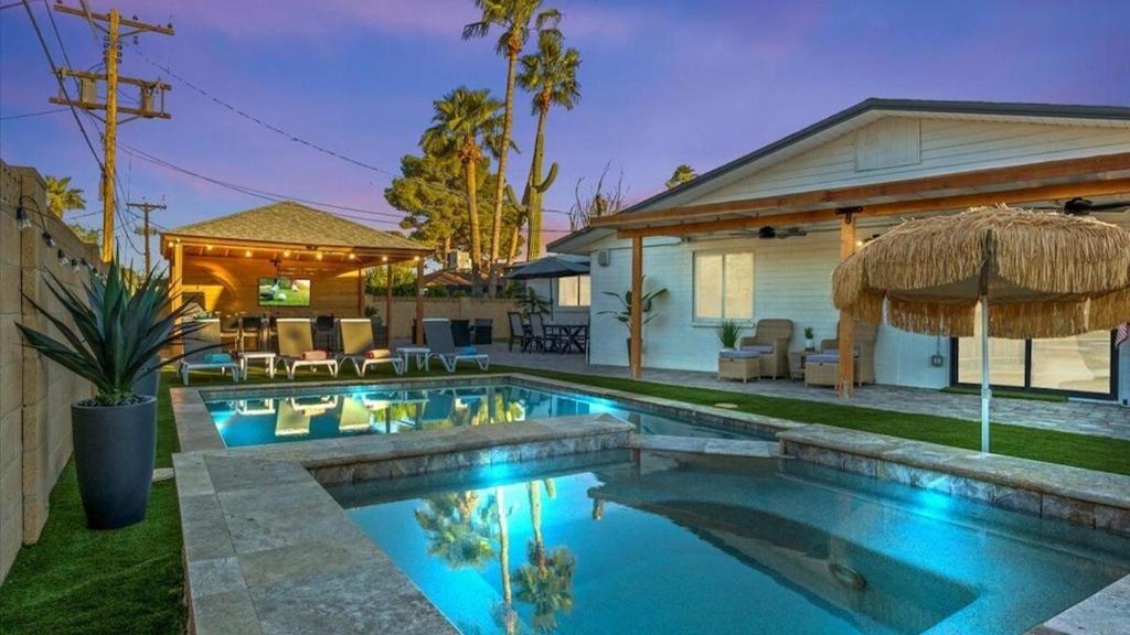 Just Listed! Old Town Paradise W/htd Pool & Spa! image