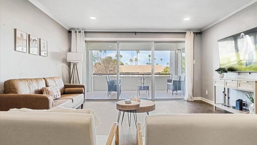 Beautiful 2-Bdrm 2-Bath in Old Town Scottsdale image