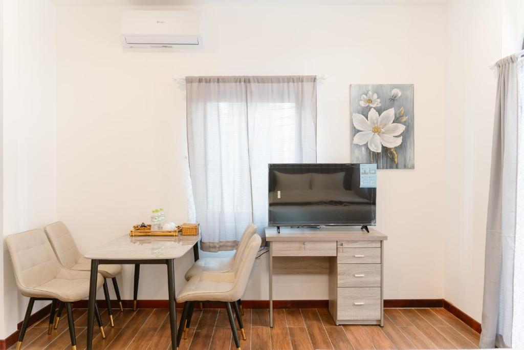 Ba tam vu sua homestay