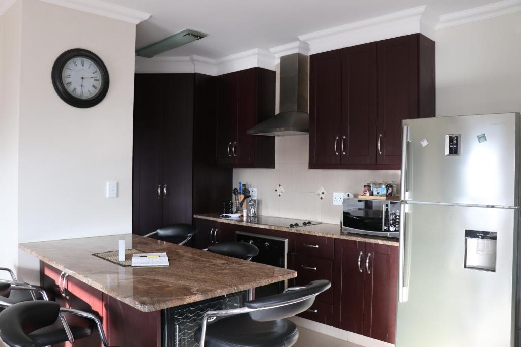 Dolphin Beach Self Catering Unit photo 1