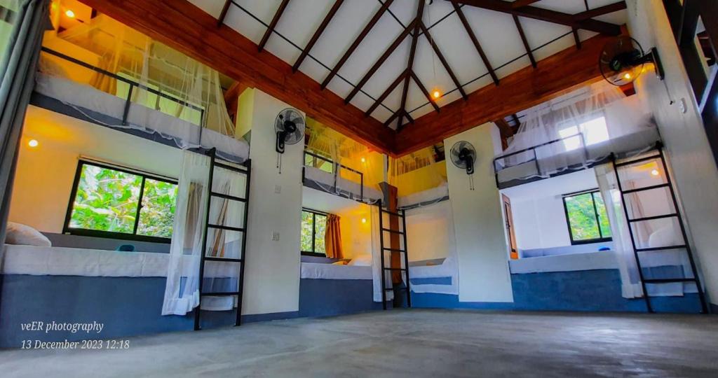 Jungle Escape Surf Hostel - Surf Packages on INSTAGRAM