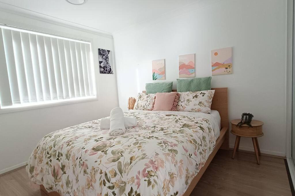 New and Cozy 2 Bedrooms Granny Flat with Aircon & Pool photo 2