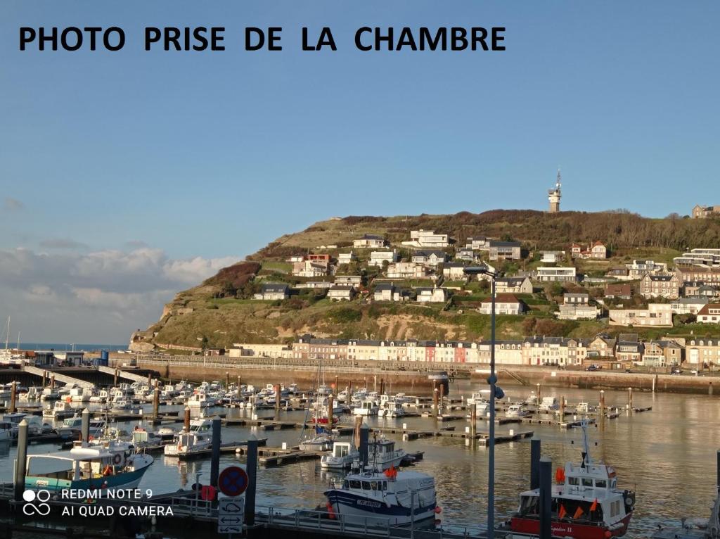 Les Goélands maison avec vue sur port et falaise