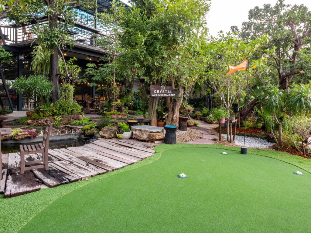 Crystal Resort Korat photo 2
