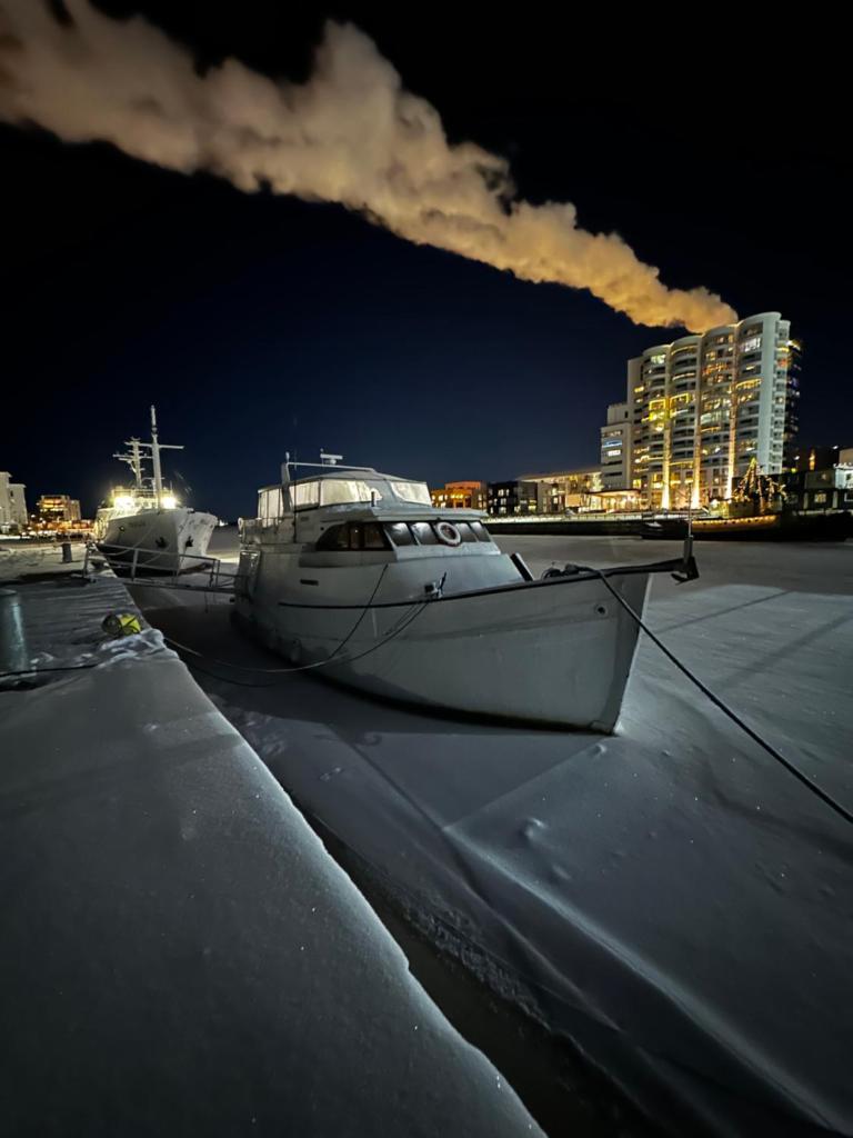 Houseboat Crescendo, a Floating Experience